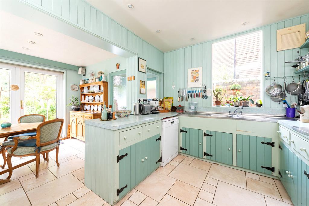 Kitchen/Breakfast Rm