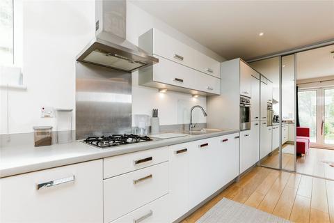 1, George Court Norstead Place, London, SW15 3SA