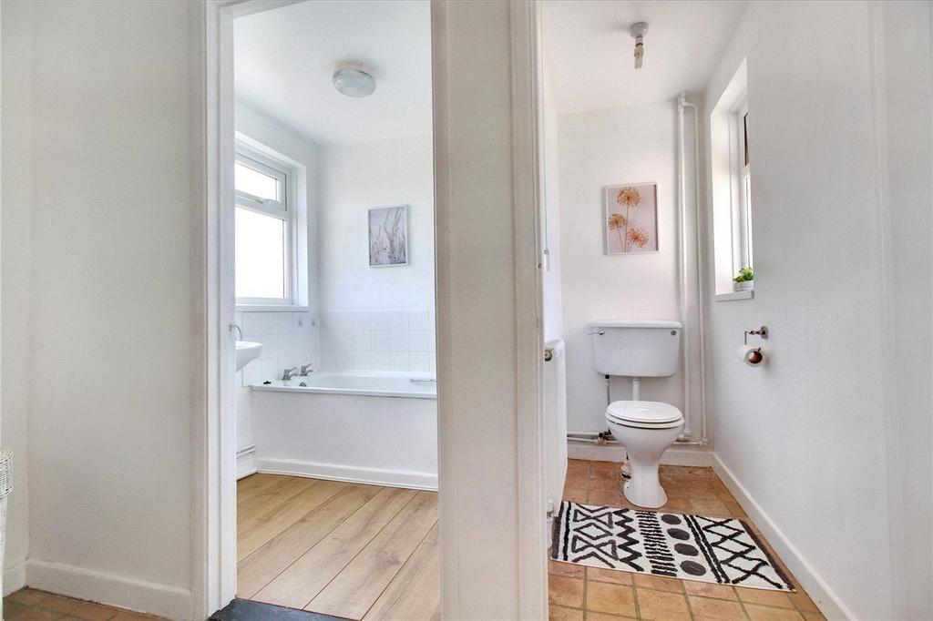 Bathroom/Wc