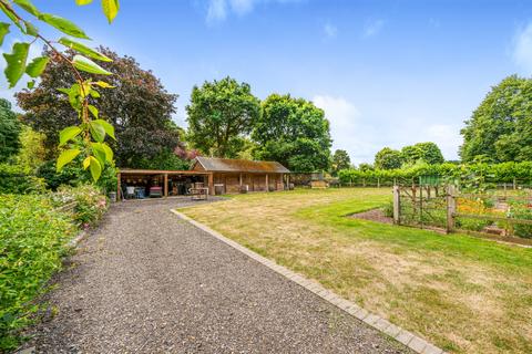 5 bedroom detached house for sale, CHOBHAM