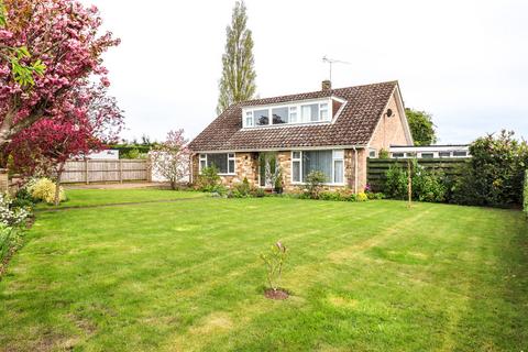 4 bedroom chalet for sale, Fakenham