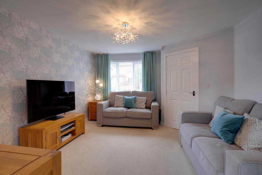 Alfriston Road, Paignton 3 bed semidetached house for sale £260,000