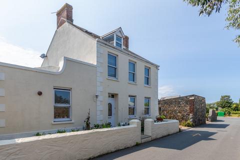 4 bedroom semi-detached house for sale, Duvaux Lane, St. Sampson, Guernsey