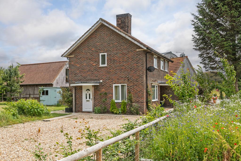 Belgarum - 1 New Cottages, Hunton Grange SO21 3 QA-