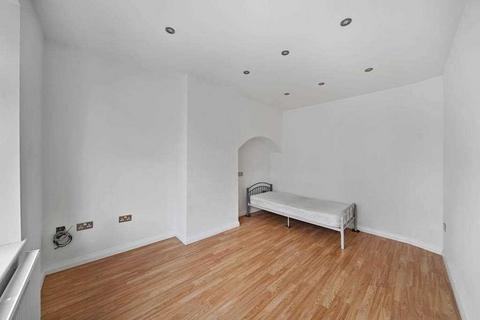 3 bedroom terraced house for sale - Chaplin Road, Dagenham, Dagenham