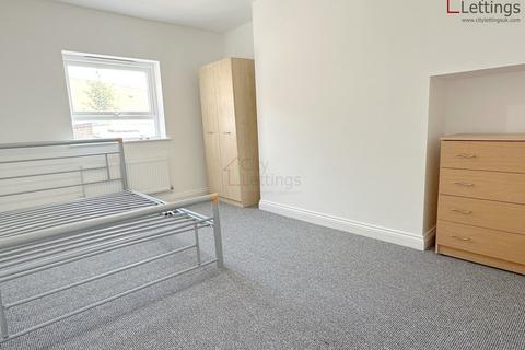 2 bedroom flat to rent, Alfreton Road , Radford