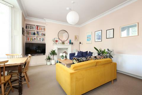 10 Bethune Road, London, N16 5BD