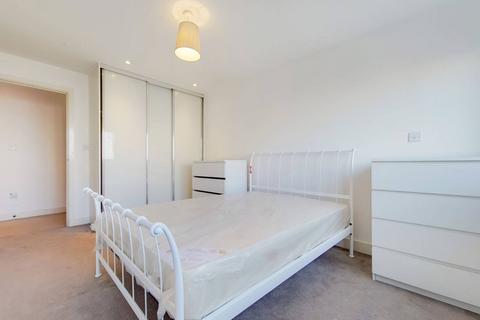 1 bedroom flat for sale, Basin Approach, Gallions Reach, London, E16