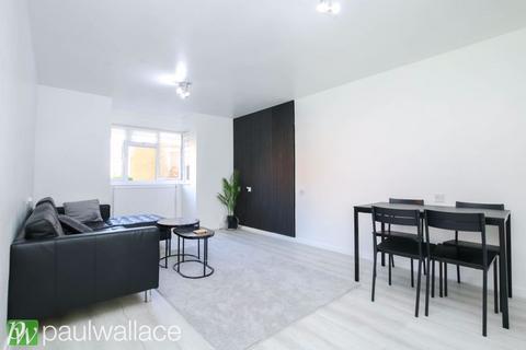 1 bedroom ground floor flat for sale, Hamels Drive, Hertford