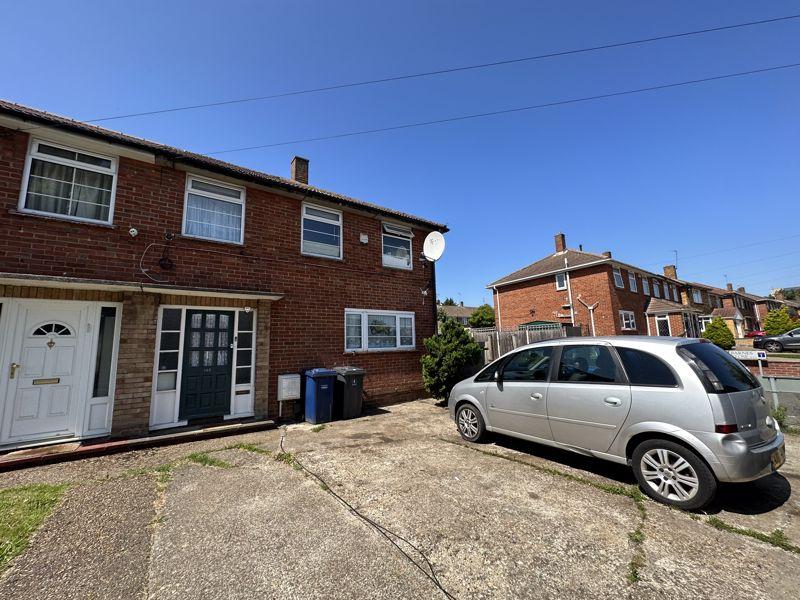 Green Lane, Edgware 3 bed semidetached house for sale £600,000