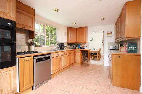 4 bedroom semi-detached house for sale - Withey Close East, Westbury On Trym