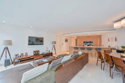 2 bedroom flat for sale, St George Wharf, Nine Elms, London, SW8