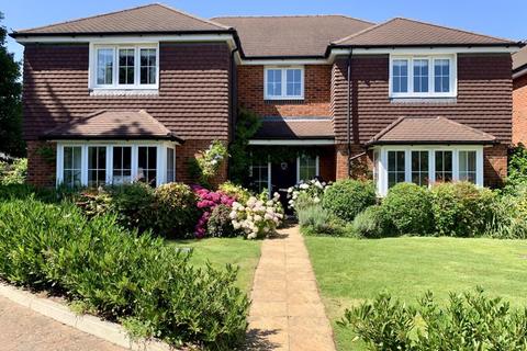 5 bedroom detached house for sale, Oak Tree Close, Rowlands Castle