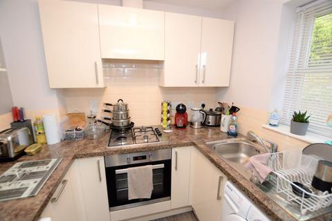 1 bedroom house to rent, Town End Close, Godalming