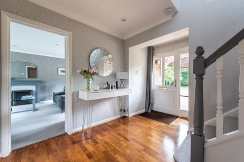 Woodleigh Effingham Common Road, Effingham, Leatherhead, KT24 5JG