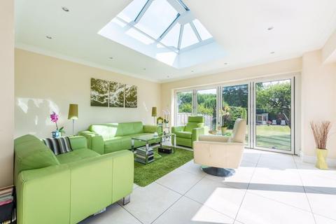 Woodleigh Effingham Common Road, Effingham, Leatherhead, KT24 5JG