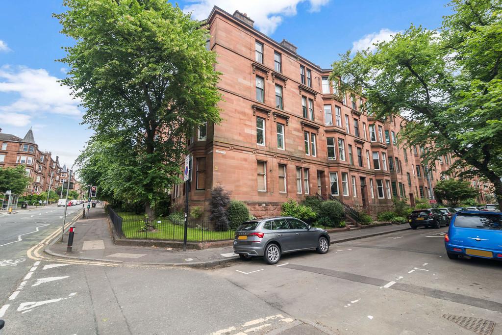 0/2, 14 Dudley Drive, Hyndland, Glasgow, G12 9SB 2 bed apartment for
