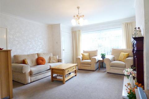 3 bedroom townhouse for sale - Royal Avenue, Heywood, Greater Manchester, OL10