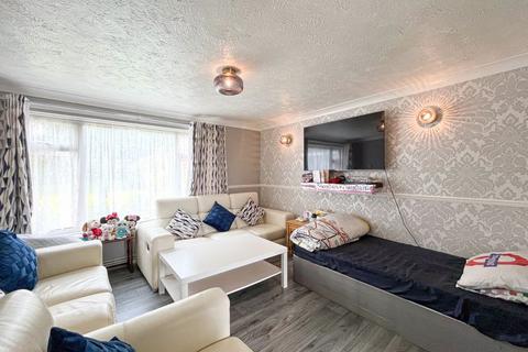 1 bedroom maisonette for sale, Hospital Road, Burntwood, WS7 0ED