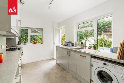 Ground Floor Flat, 10 Whippingham Road, Brighton, BN2 3PG