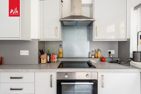 Ground Floor Flat, 10 Whippingham Road, Brighton, BN2 3PG