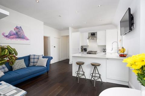 1 bedroom apartment for sale, Ashley Road, Walton-On-Thames