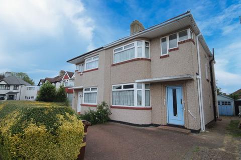 26 Park Mead, Harrow, HA2 8NQ