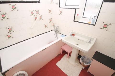 26 Park Mead, Harrow, HA2 8NQ