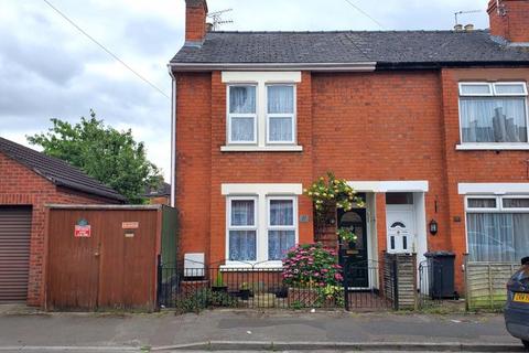 37 Hanman Road, Gloucester, GL1 4TJ