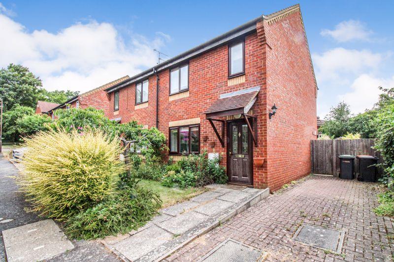 Deep Spinney, Bedford MK40 3 bed semidetached house for sale £142,500