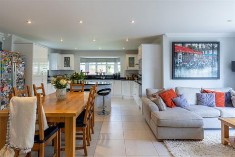 1 Jenkinson Gardens, Inkberrow, Worcester, WR7 4HL