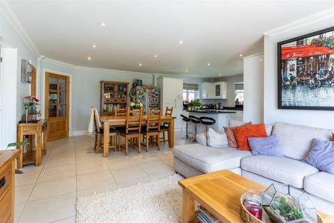 1 Jenkinson Gardens, Inkberrow, Worcester, WR7 4HL