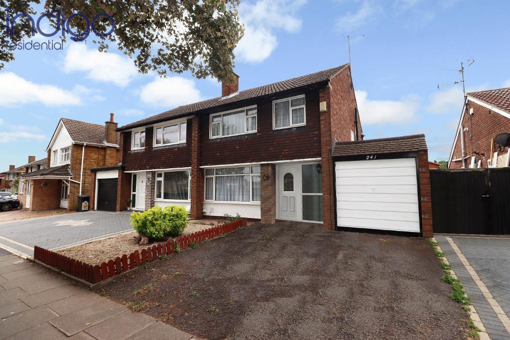 Leagrave High Street, L & D Borders, Luton, Bedfordshire, LU4 0NA 3 bed