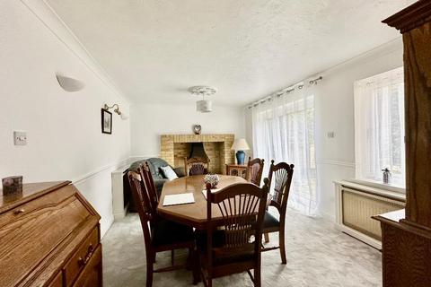 5 Beverley Gardens, Clophill, Bedford, MK45 4BD