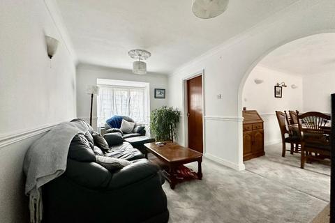 5 Beverley Gardens, Clophill, Bedford, MK45 4BD