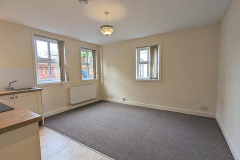 1 bedroom apartment to rent, King Street, Southport, PR8