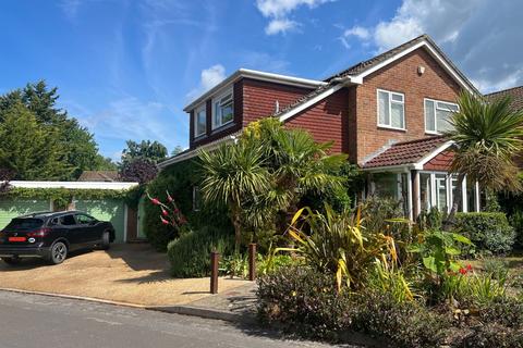 4 bedroom detached house for sale, The Warren, Holbury, Southampton, Hampshire, SO45