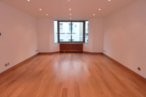 3 bedroom flat for sale, Emperors Gate, London SW7