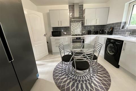 11 Ravenscroft Crescent, Sheffield, S13 8PP