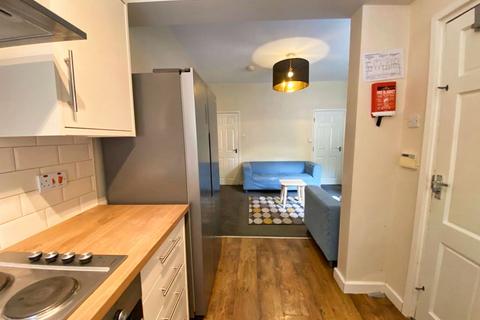 4 bedroom terraced house to rent, 80 Langdon Street, Sheffield