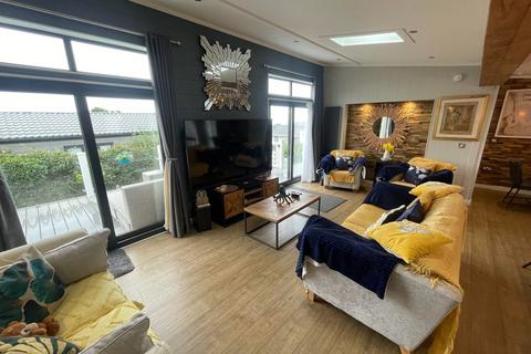 3 bedroom lodge for sale, Ocean Heights Leisure Park, Maenygroes, New Quay, SA45