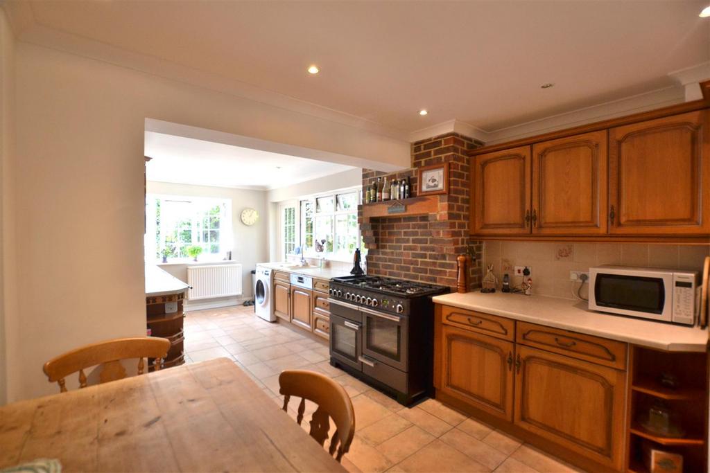 Kitchen.JPG