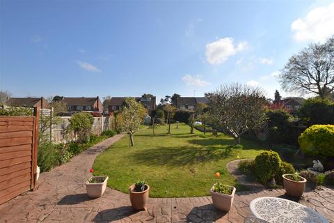 34 Chesilton Crescent, Church Crookham, Fleet, GU52 6PB