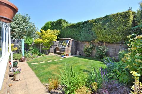 6 Coombe Drive, Fleet, GU51 3DY