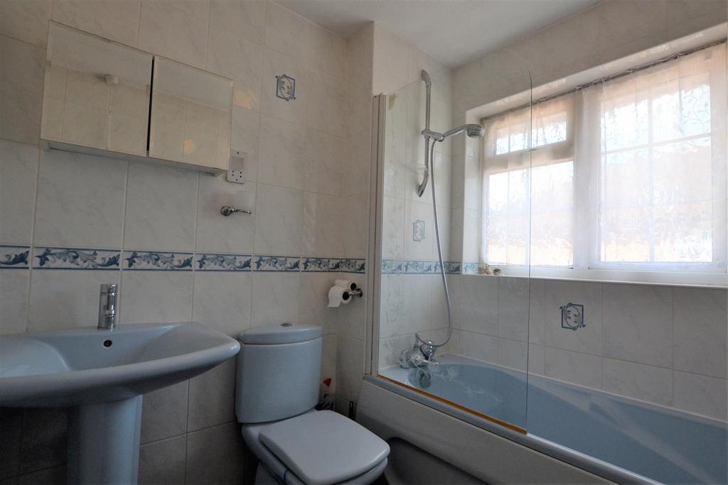 Bathroom.JPG