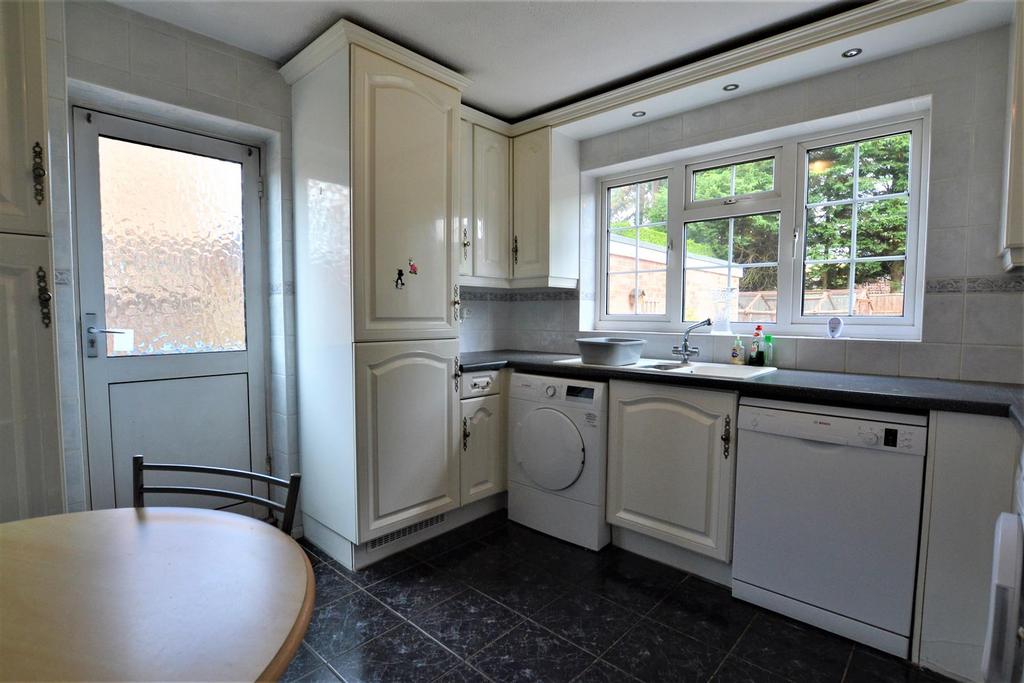 Kitchen .JPG