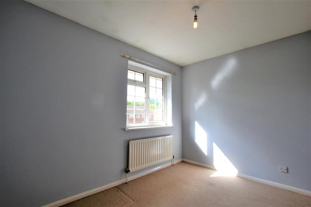 Bedroom 3 .JPG