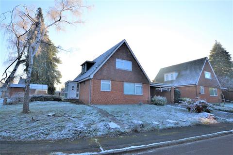 1 Denning Close, Fleet, GU52 7SP
