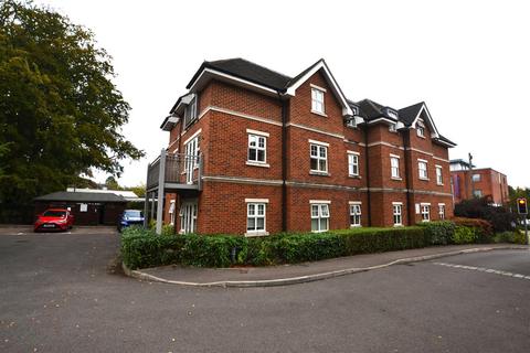 17 Bramshott Place, Fleet, GU51 4QF