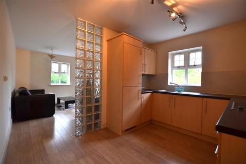 17 Bramshott Place, Fleet, GU51 4QF